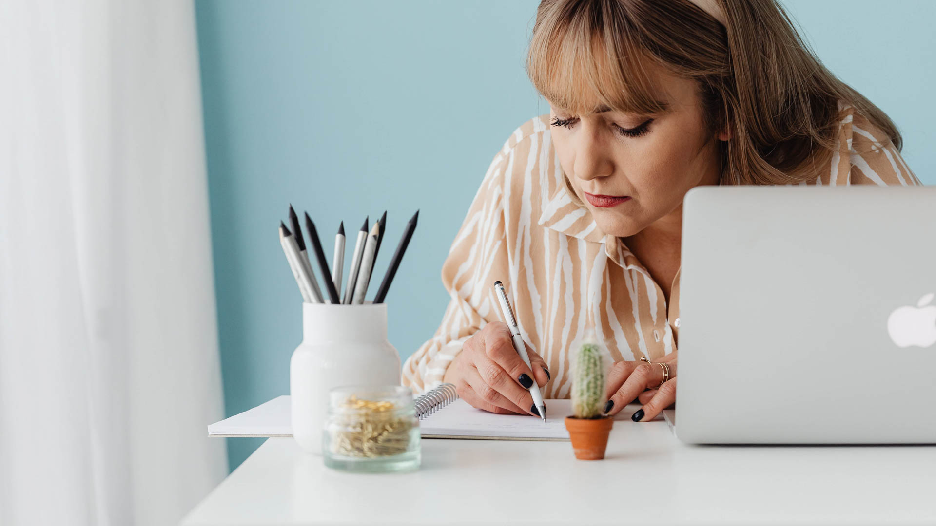 Keyholder Job Description, Salary, and Skills for 2024 ResumeHead